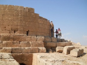 sogmatar-children-at-tower