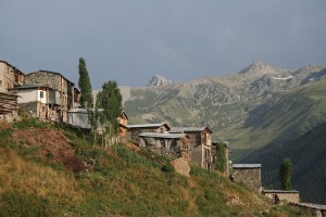 karamolla-houses